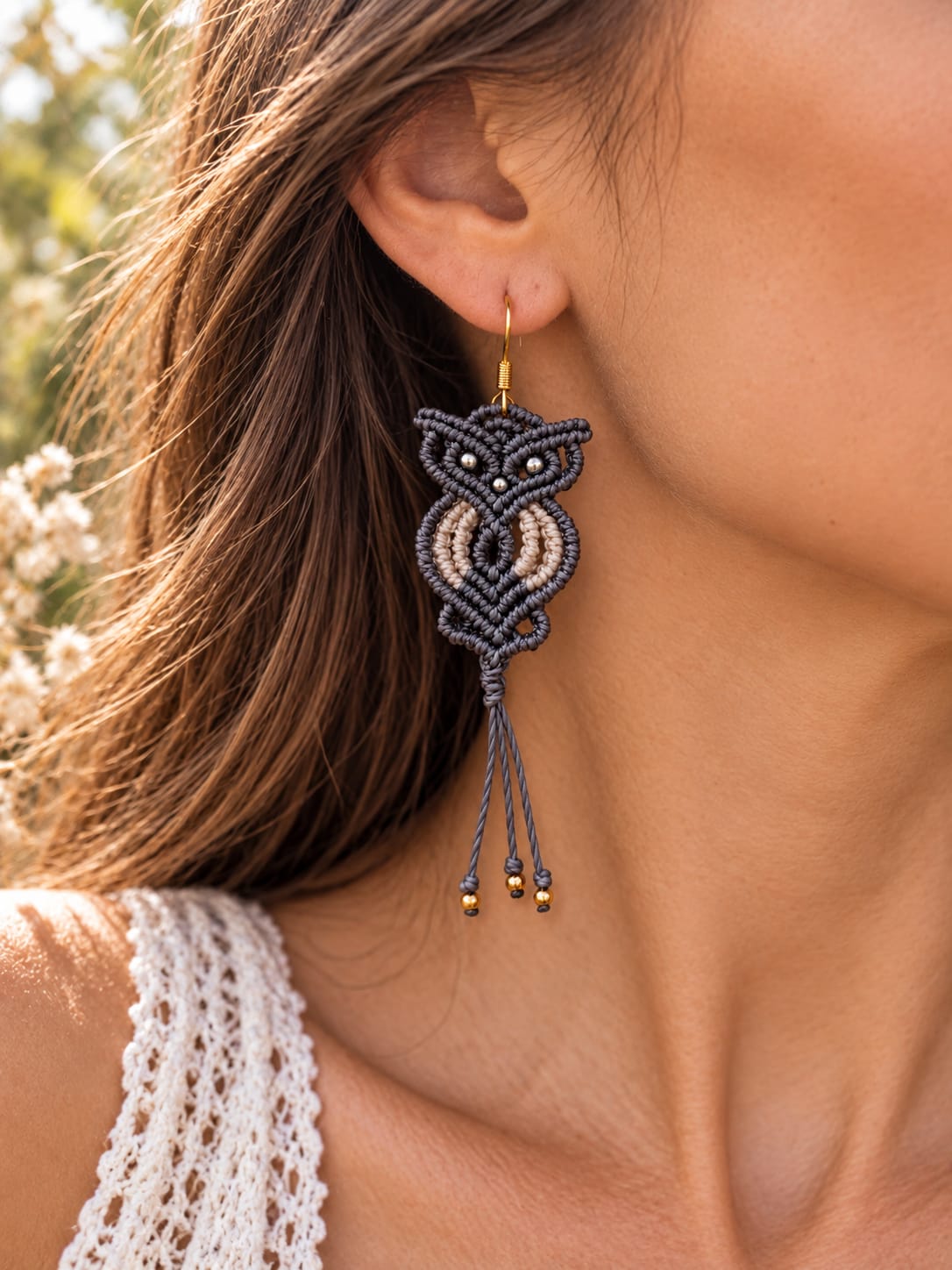 Boucles d'oreilles L'ombre des bois Boucles d'oreilles L'ombre des bois portées